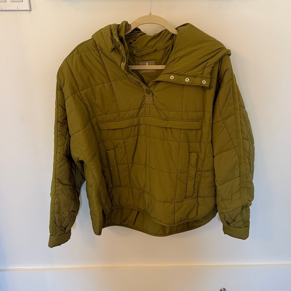 Free People Movement Pippa Packable Pullover Puffer in Dusted Military - Picture 5 of 6